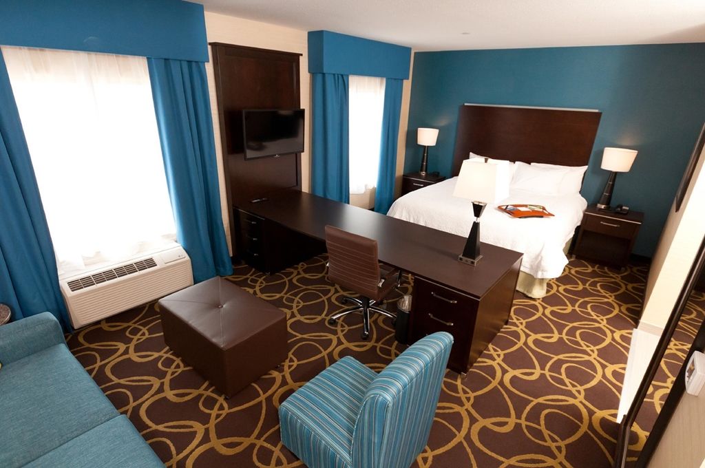 Hampton Inn & Suites East Gate Regina Habitación foto